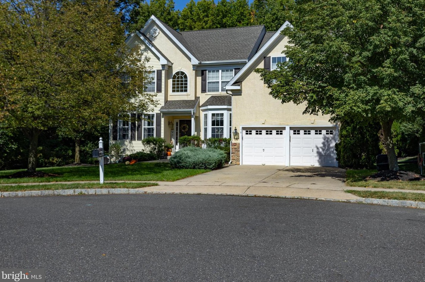10 Oakbourne Ct, Chesterfield, NJ 08505