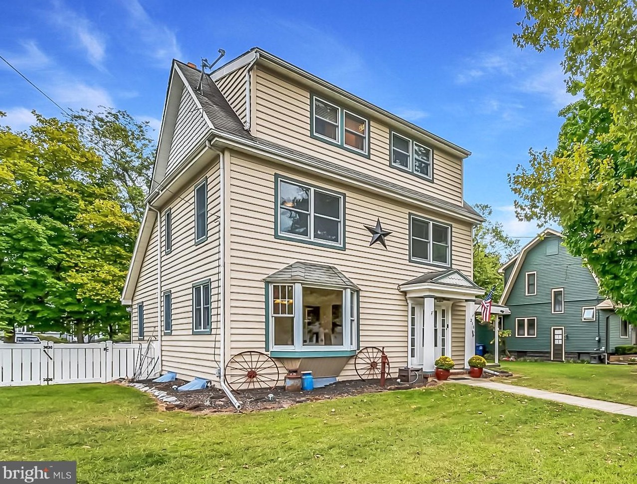 218 Morgan Ave, Palmyra, NJ 08065