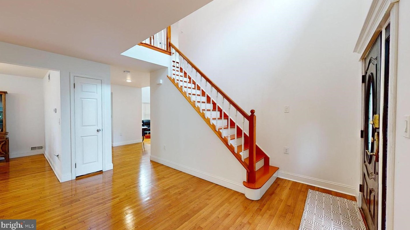 29 Village Dr, Lumberton Township, NJ 08048