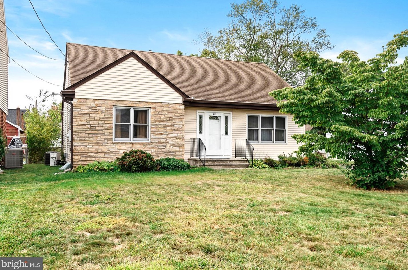 20 Pine Ave, Chesterfield, NJ 08505