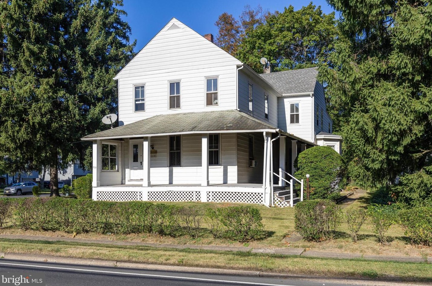 709 N Lenola Rd, Moorestown, NJ 08057