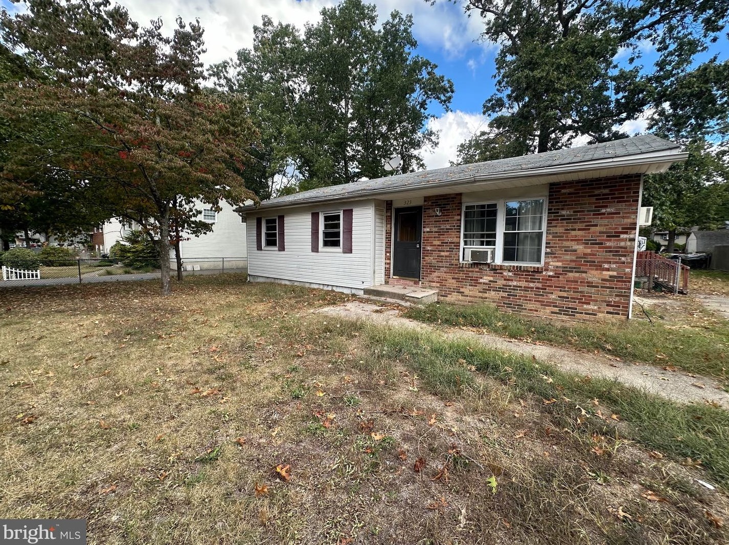 323 Carolina Trl, Browns Mills, NJ 08015-5305