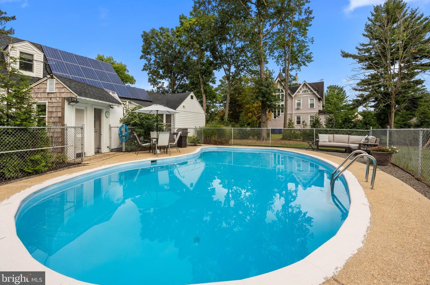 500 Fulton St, Riverton NJ 08077-1151 exterior