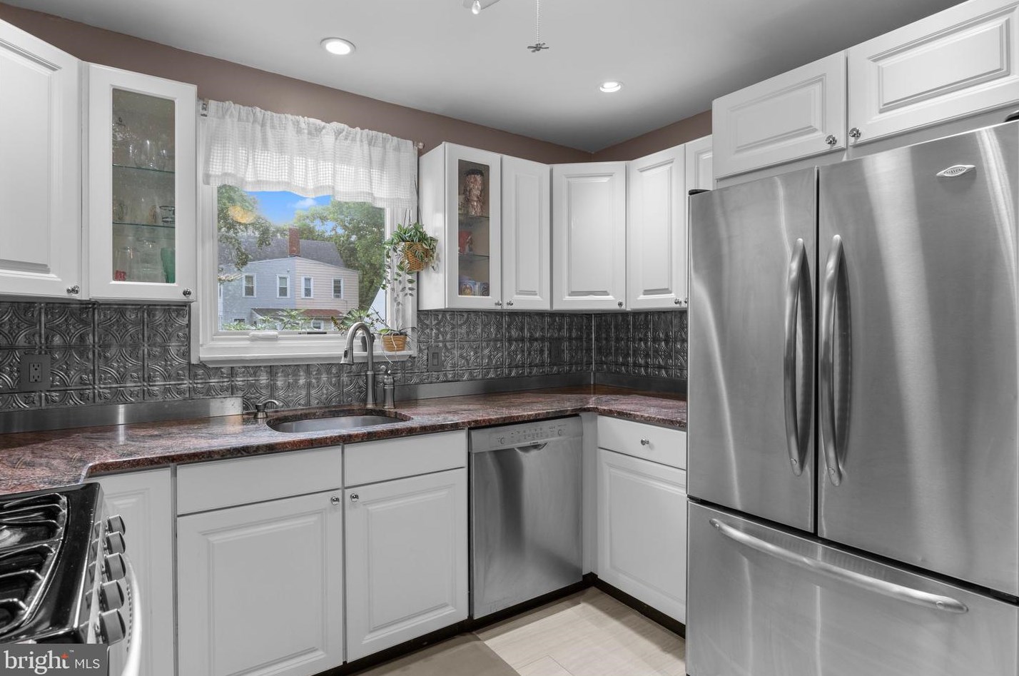 500 Fulton St, Riverton NJ 08077-1151 exterior