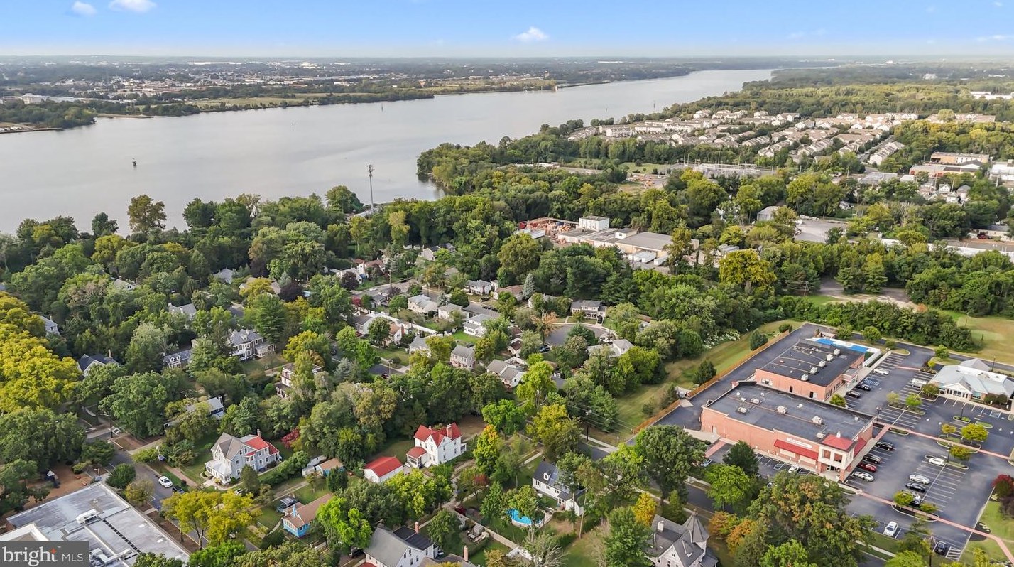 500 Fulton St, Riverton NJ 08077-1151 exterior