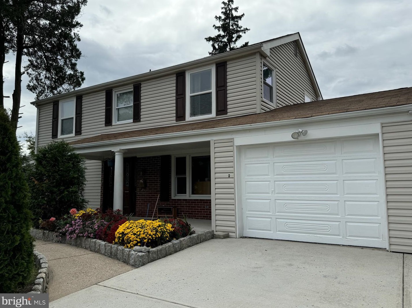 19 Sudberry Ln, Willingboro, NJ 08046