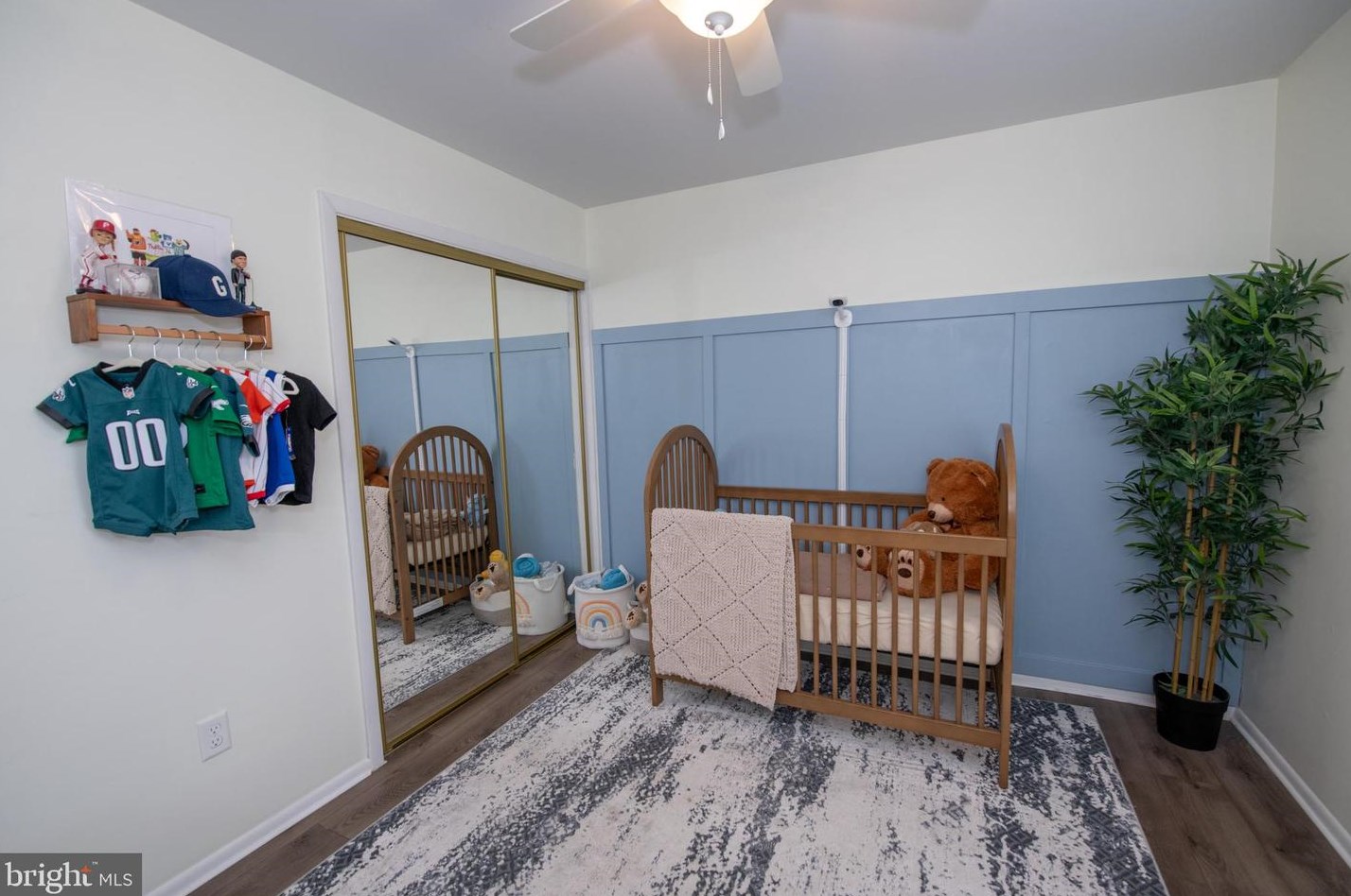 1062 Harbour Dr, Palmyra NJ  08065-1211 exterior