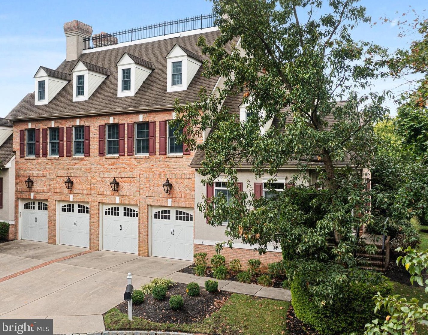 7 Collins Mill Ct, Moorestown, NJ 08057