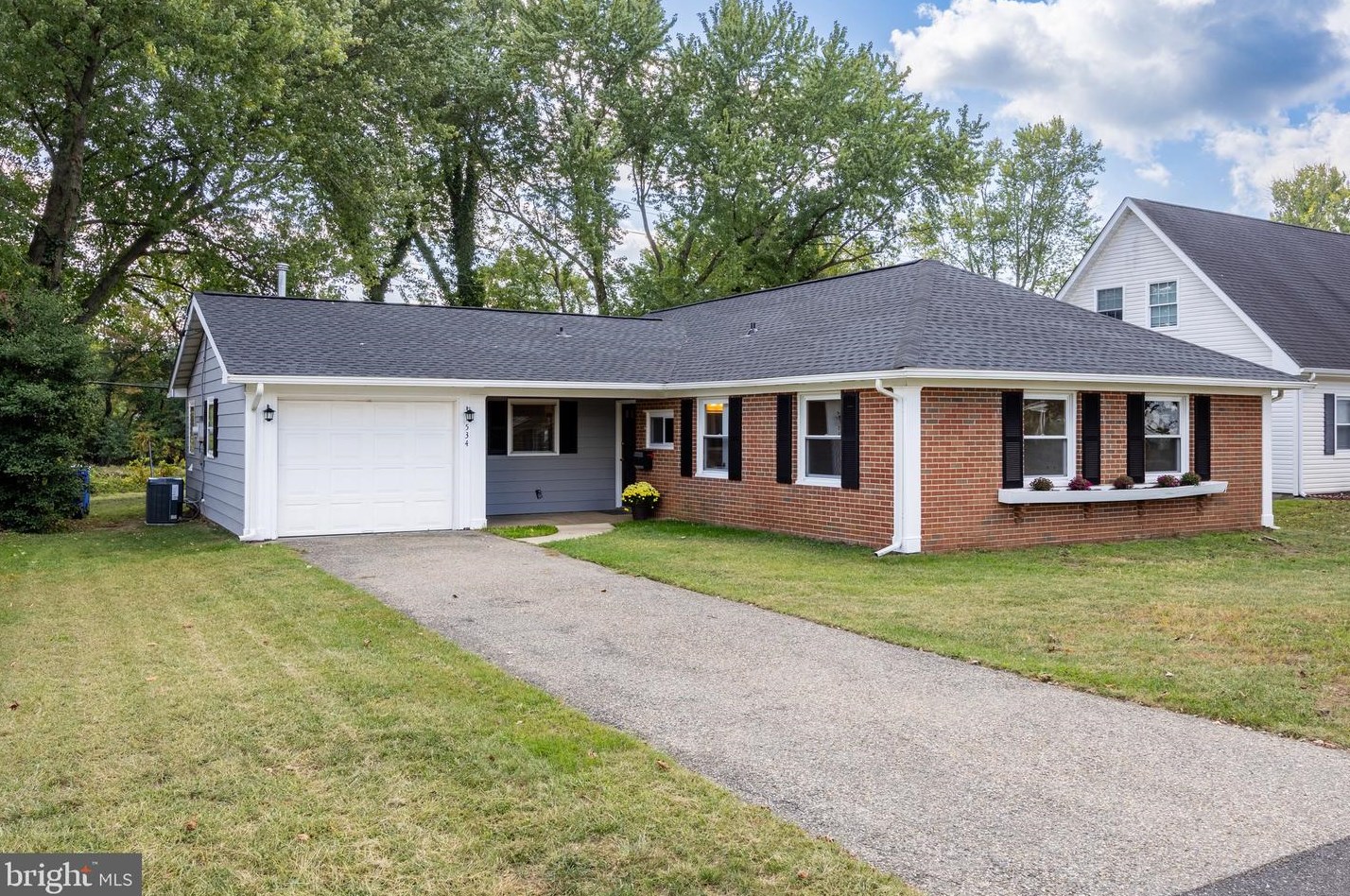 534 Charleston Rd, Willingboro, NJ 08046