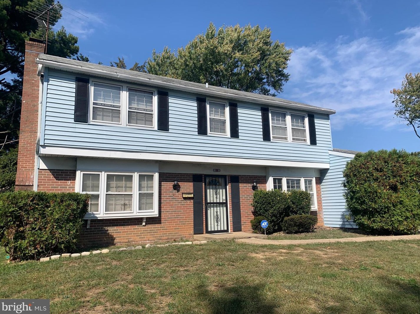 69 Gamewell Ln, Willingboro, NJ 08046