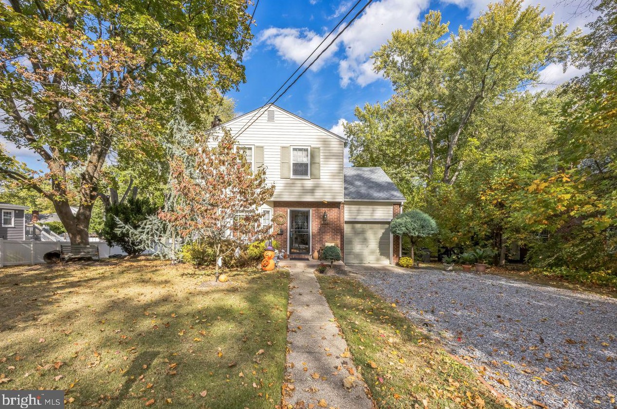 305 Pleasant Valley Ave, Moorestown, NJ 08057
