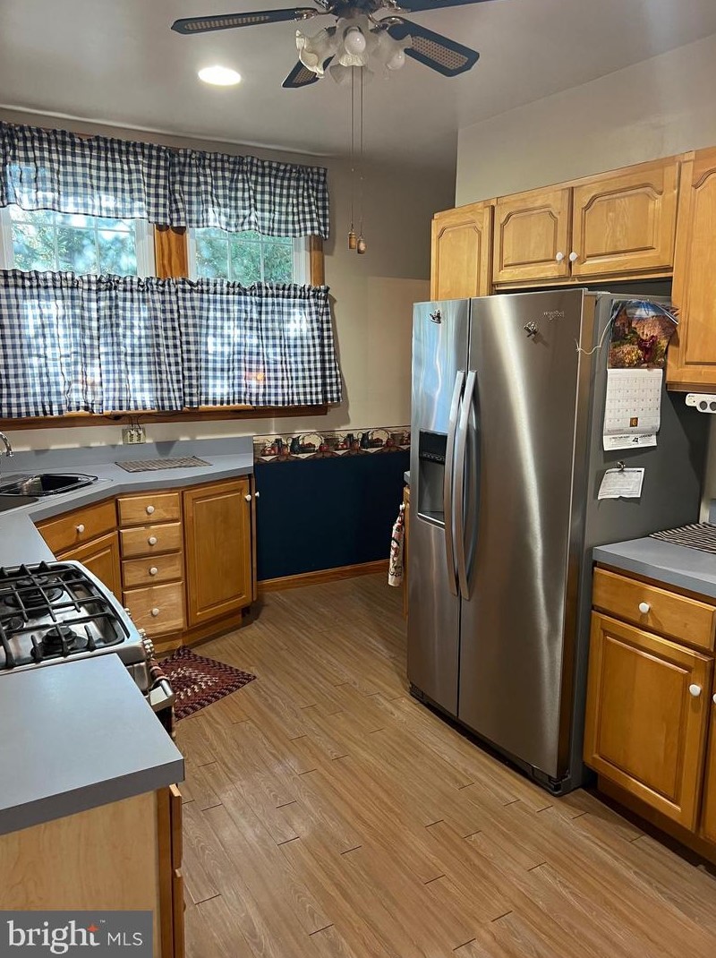 608 Lincoln Ave, Palmyra NJ 08065-2007 exterior