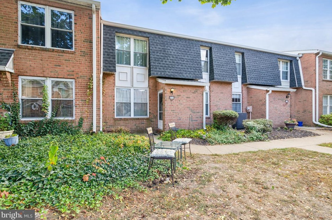 2118 Harbour Dr, Palmyra, NJ 08065