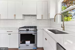 726 Smith Ln, Mount Holly, NJ 08060 - Photo 8