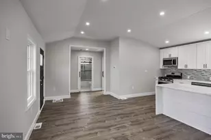 13 Baird Ave, Burlington, NJ 08016 - Photo 8