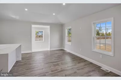 13 Baird Avenue, Burlington, NJ 08016 - Photo 6