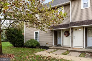 4303 Tarnbrook Dr, Mount Laurel, NJ 08054 - Photo 2