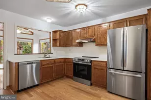 81 Sheffield Pl, Southampton, NJ 08088 - Photo 8