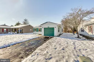 105 Huntington Dr, Southampton, NJ 08088 - Photo 4