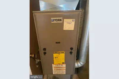 86 E River Drive, Willingboro, NJ 08046 - Photo 6