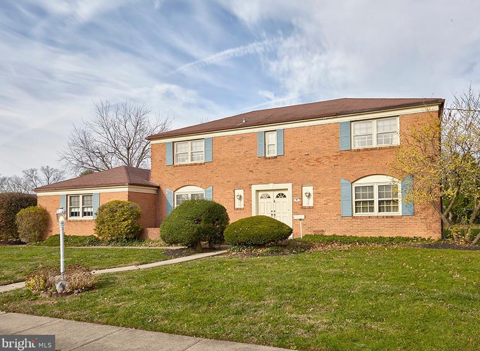 6 Valley Forge Rd, Chesterfield, NJ 08505-2525