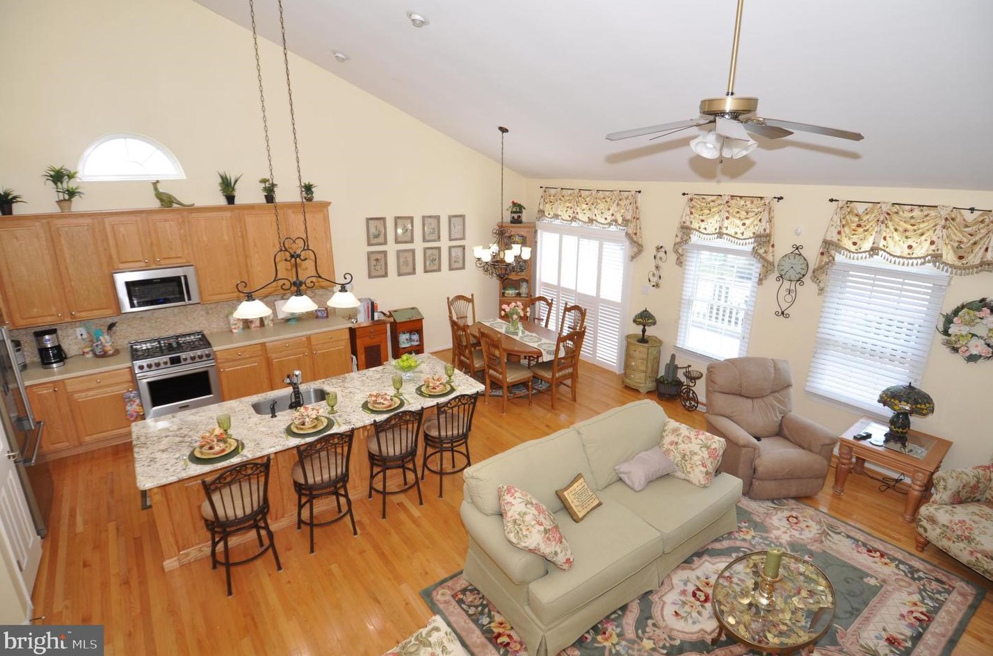 1 Simpkins Ln, Pemberton, NJ 08068-1565