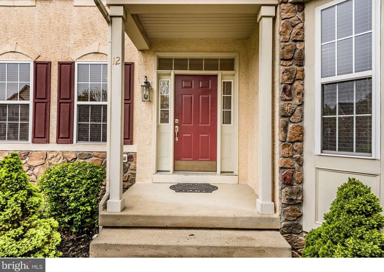 12 Castleton Ln, Moorestown, NJ 08057-3085
