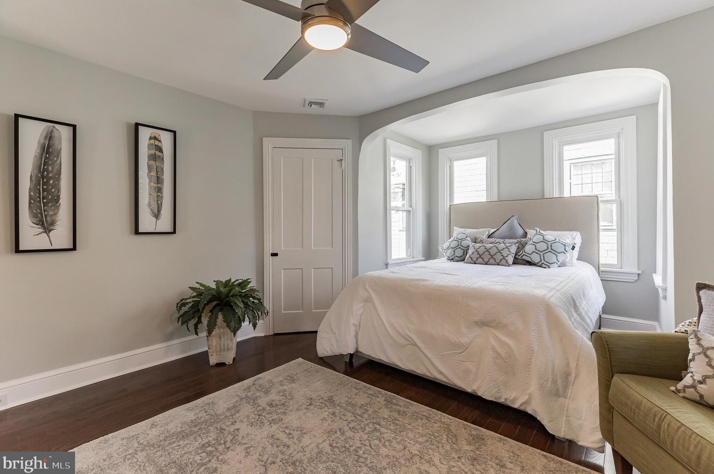 10 Central Ave, Moorestown NJ 08057-3639 exterior