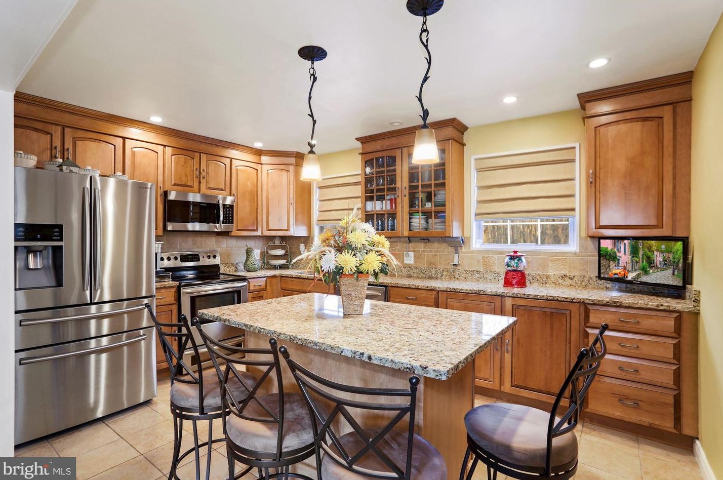 11 Beaver Ave, Mount Laurel, NJ 08054-1101