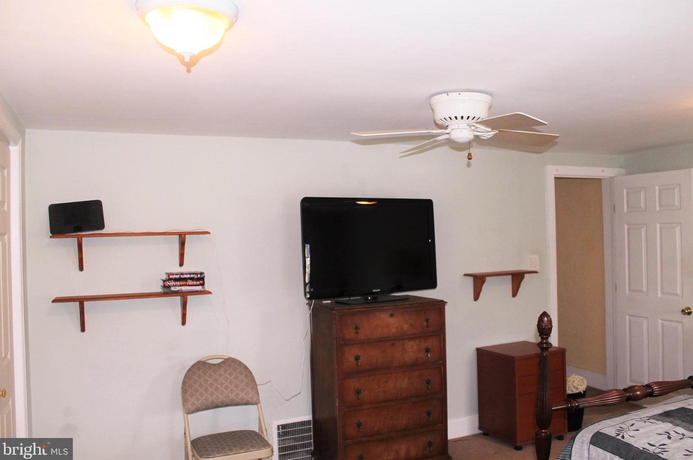 34 2 St, Moorestown NJ 08057-3304 exterior