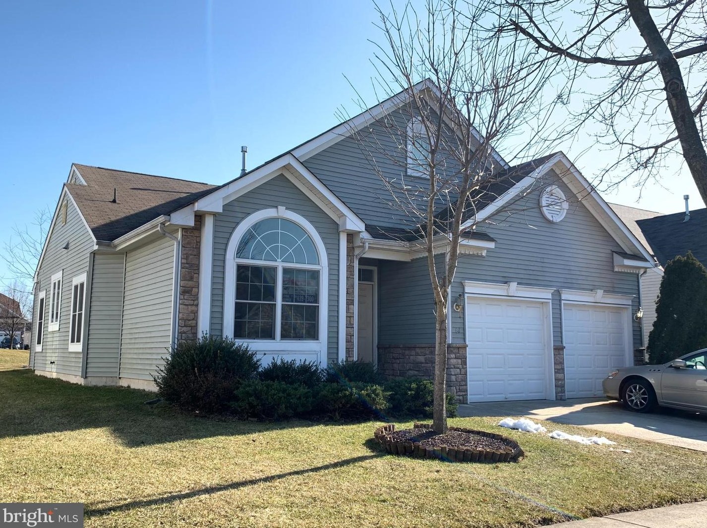60 Ridgway Dr, Chesterfield, NJ 08505-4272
