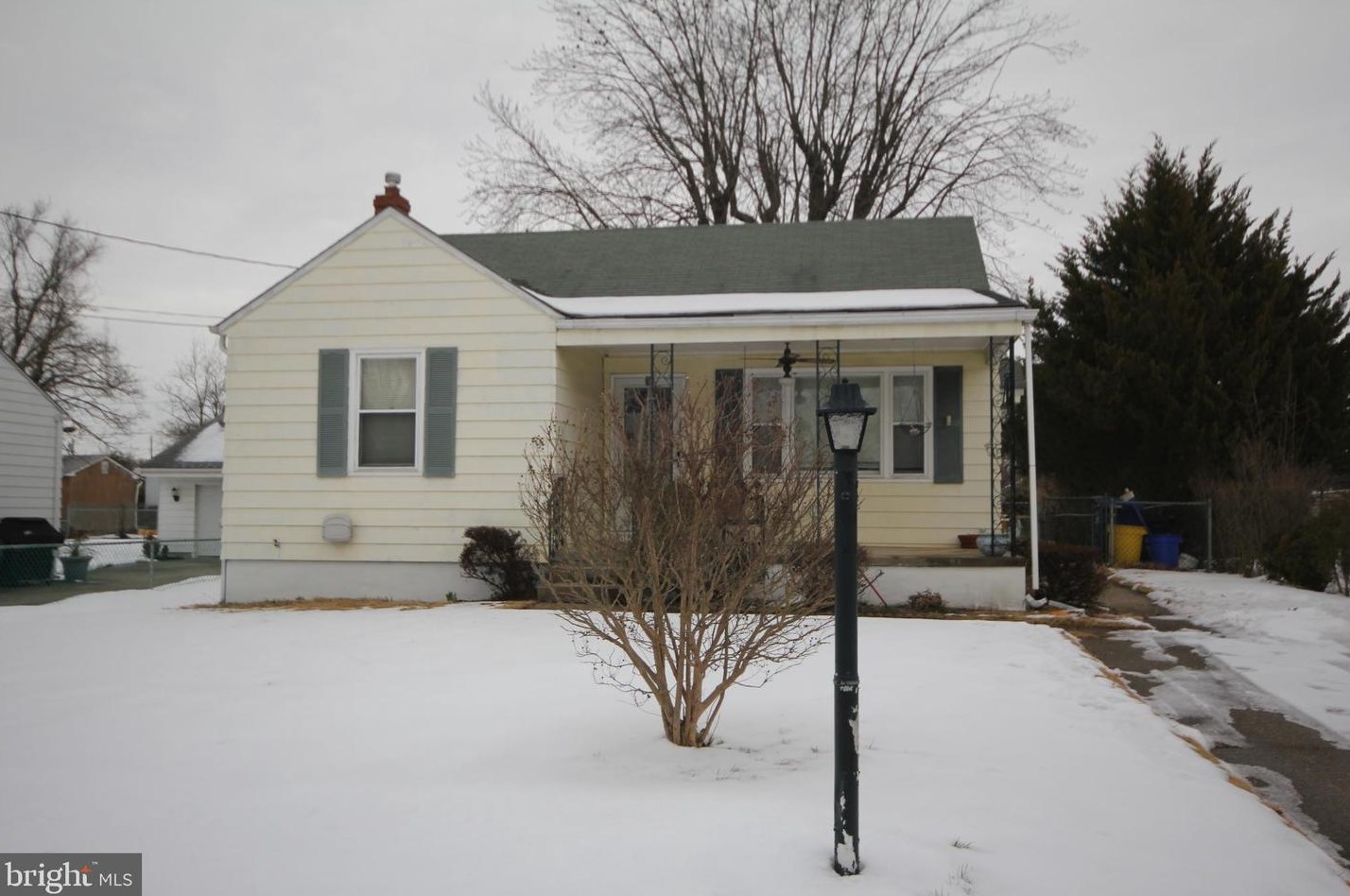 25 New York Ave, Burlington, NJ 08016-1133