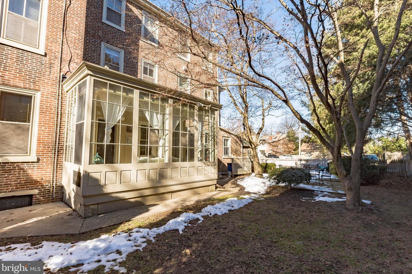 31 Un St, Burlington NJ 08016-1508 exterior