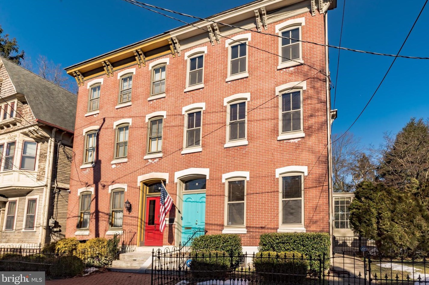 31 Un St, Burlington NJ 08016-1508 exterior