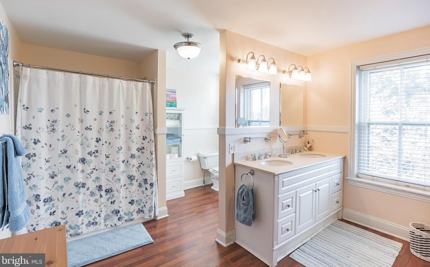 31 Un St, Burlington NJ 08016-1508 exterior