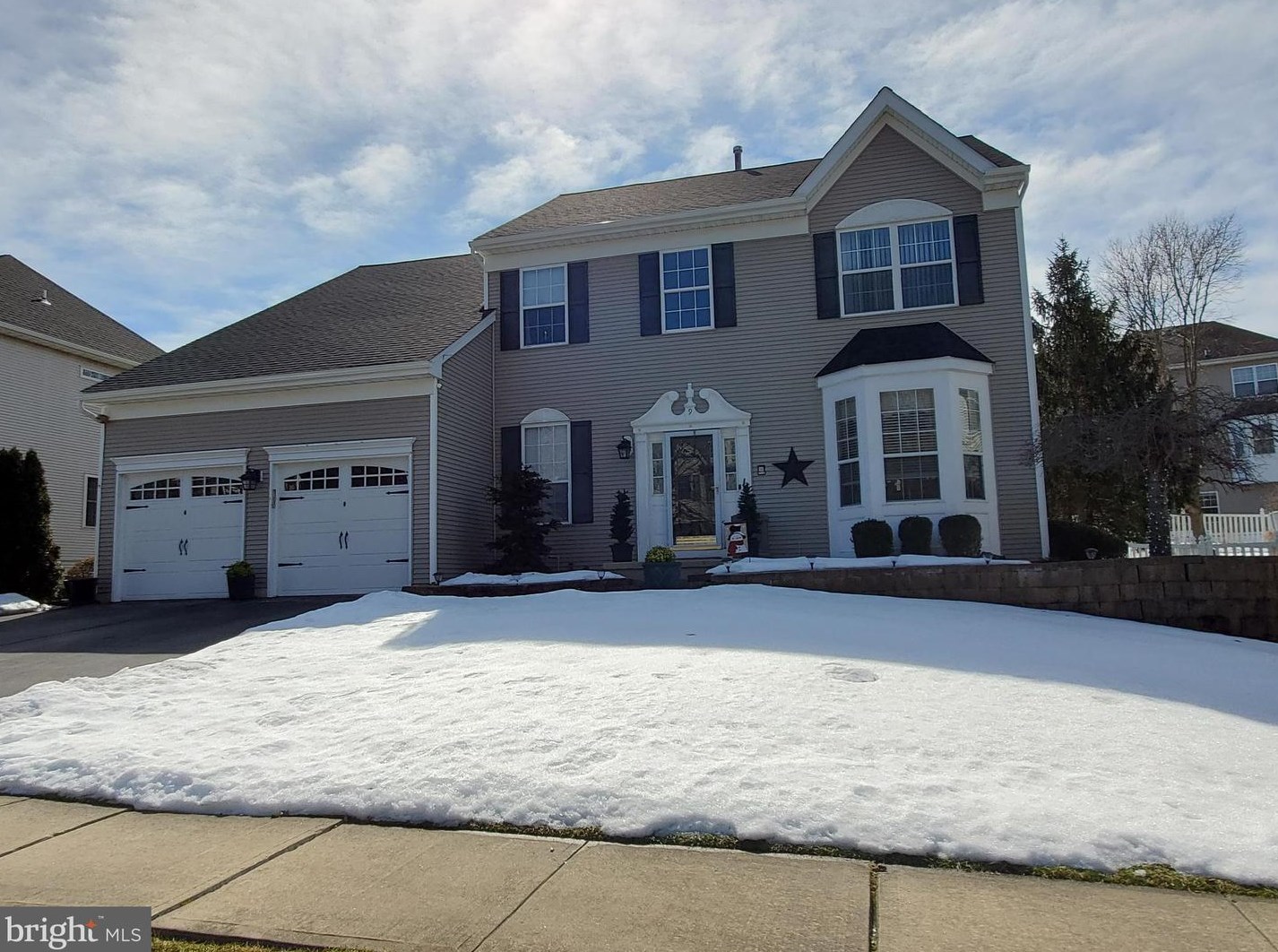 9 Gaskin Dr, Burlington, NJ 08016-4292