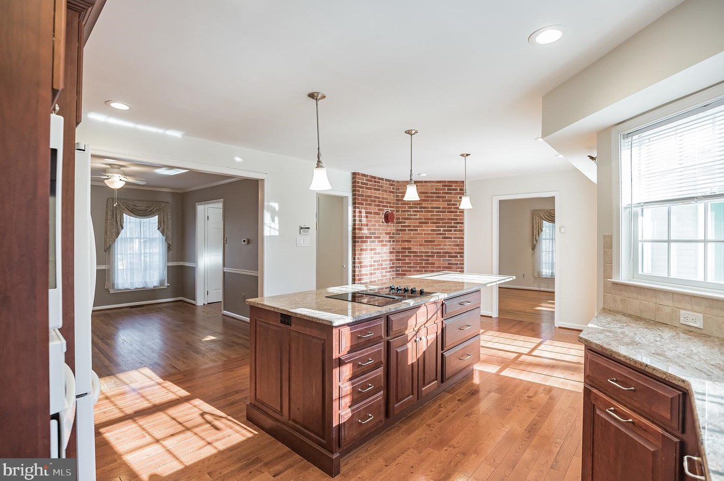 204 Chestnut St, Moorestown NJ 08057-3601 exterior