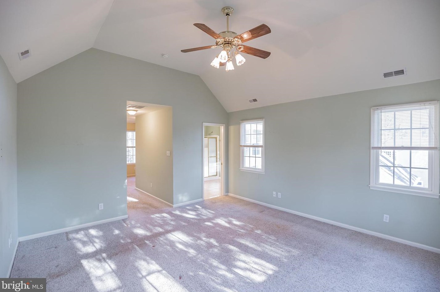 204 Chestnut St, Moorestown NJ 08057-3601 exterior