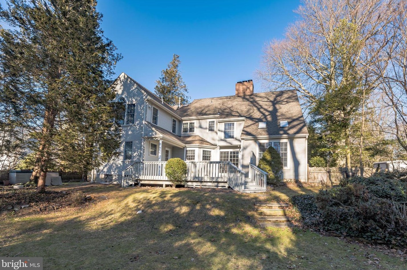 204 Chestnut St, Moorestown NJ 08057-3601 exterior