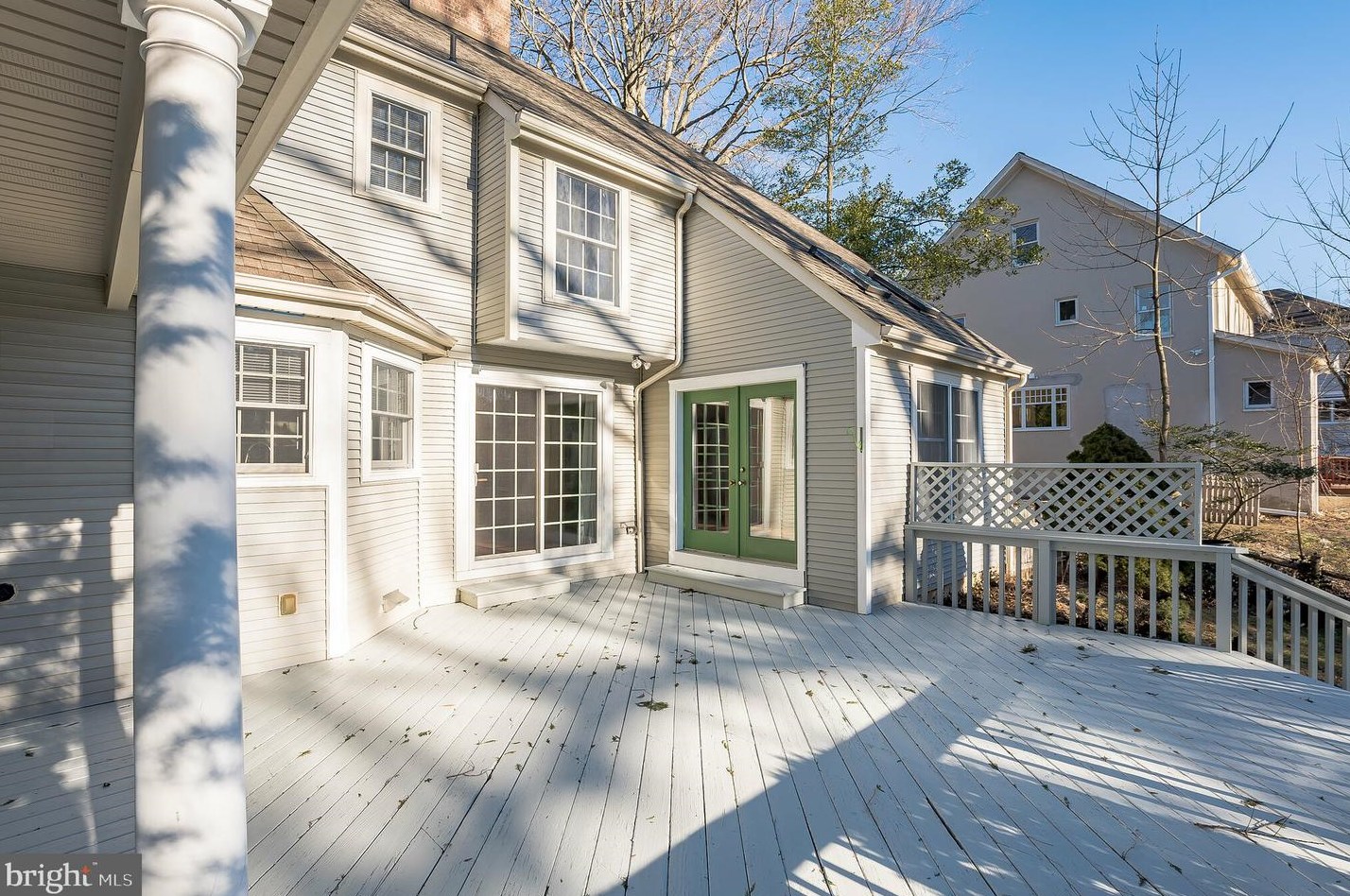 204 Chestnut St, Moorestown NJ 08057-3601 exterior