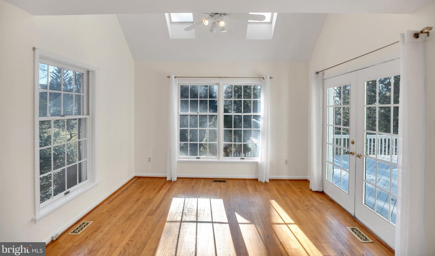 204 Chestnut St, Moorestown NJ 08057-3601 exterior