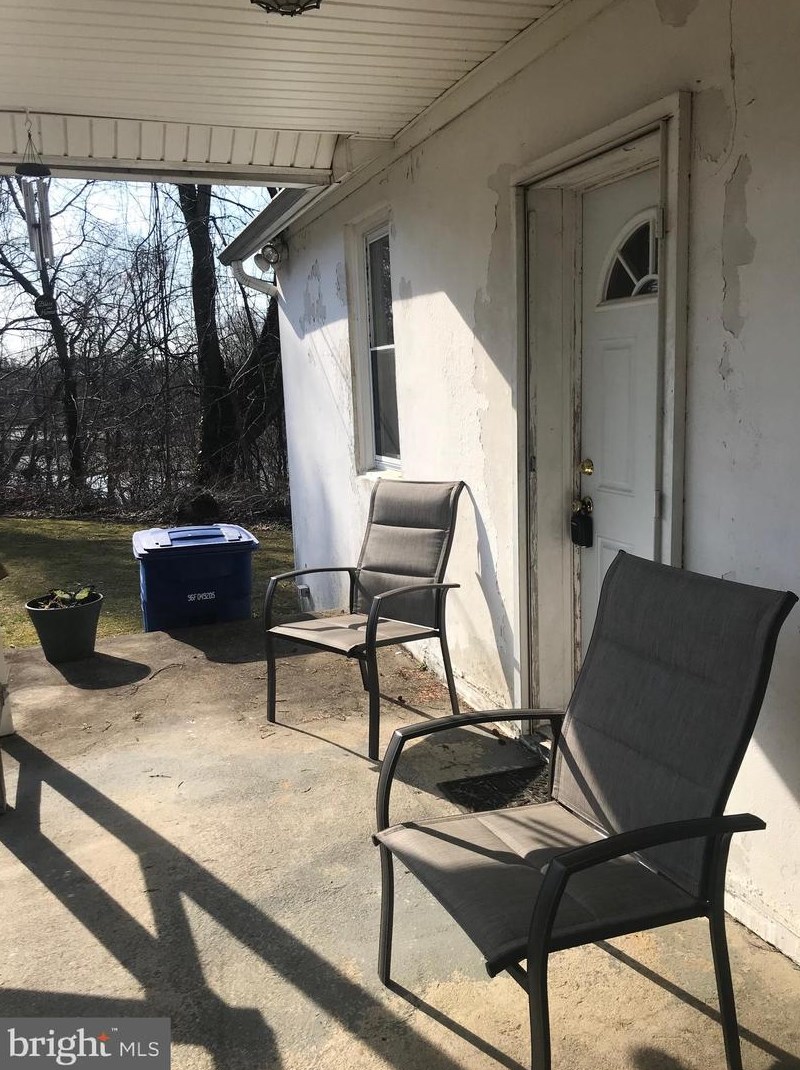 14 Temple Ave, Chesterfield, NJ 08505-4611