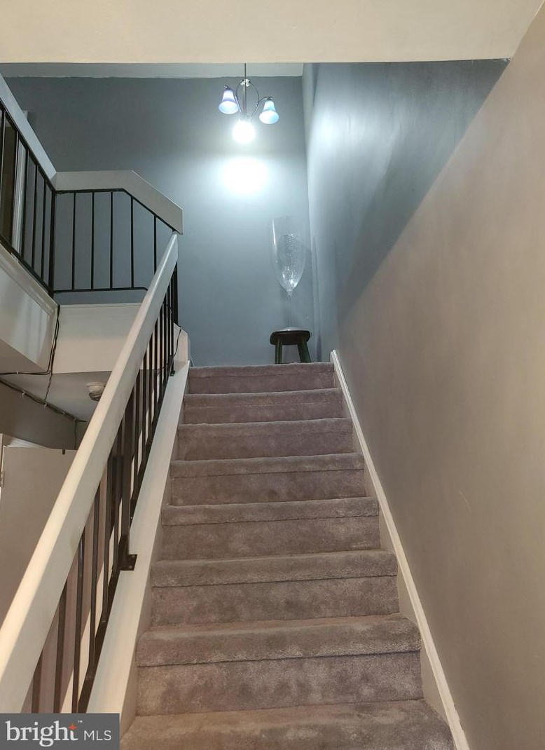 136 Camber Ln, Mount Laurel, NJ 08054-0033