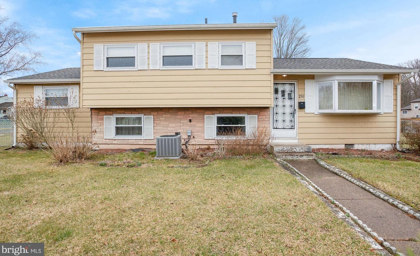 250 College Dr, Pemberton, NJ 08068-1710