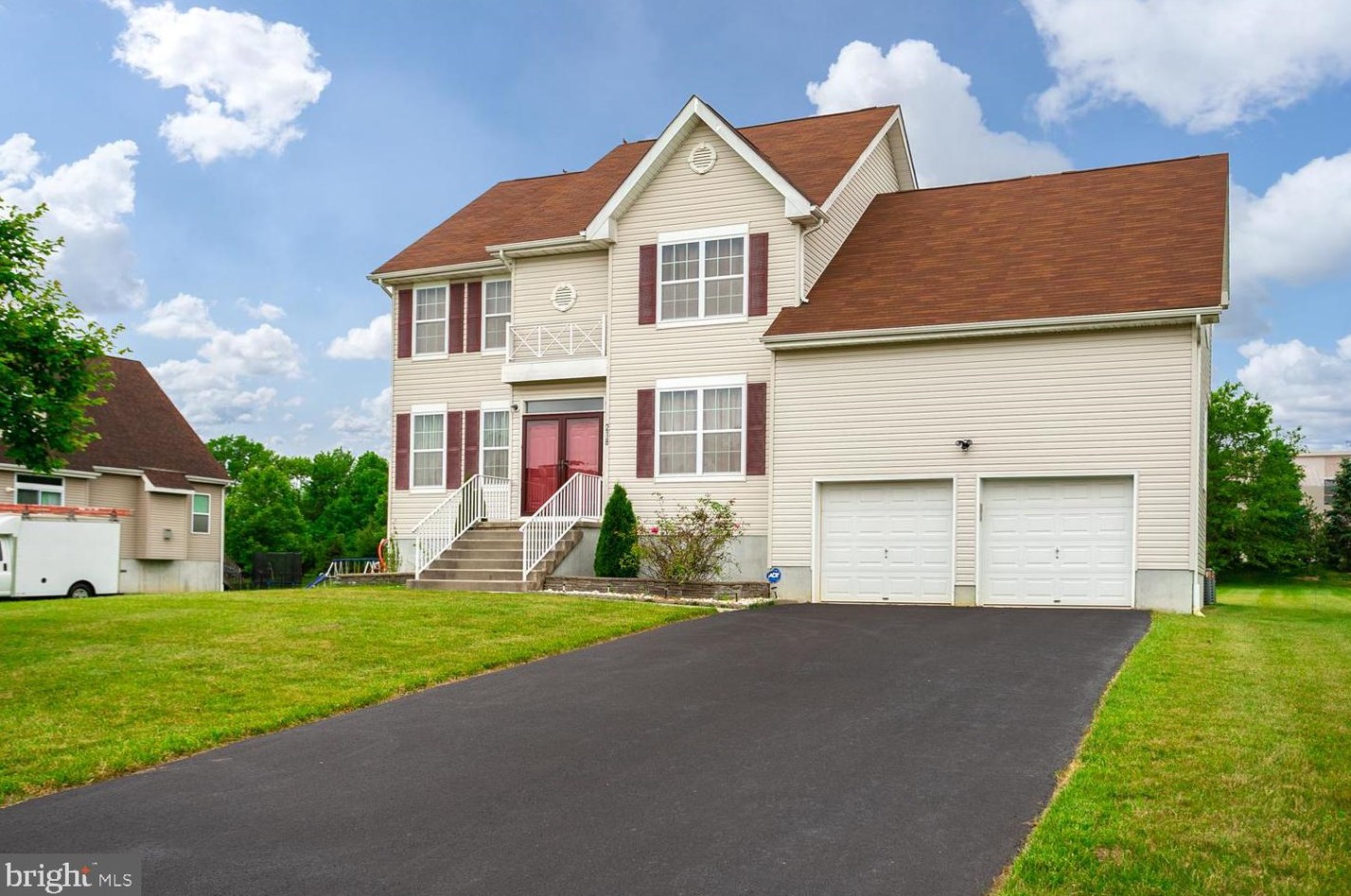 218 Eclipse Dr, Chesterfield, NJ 08505-2207