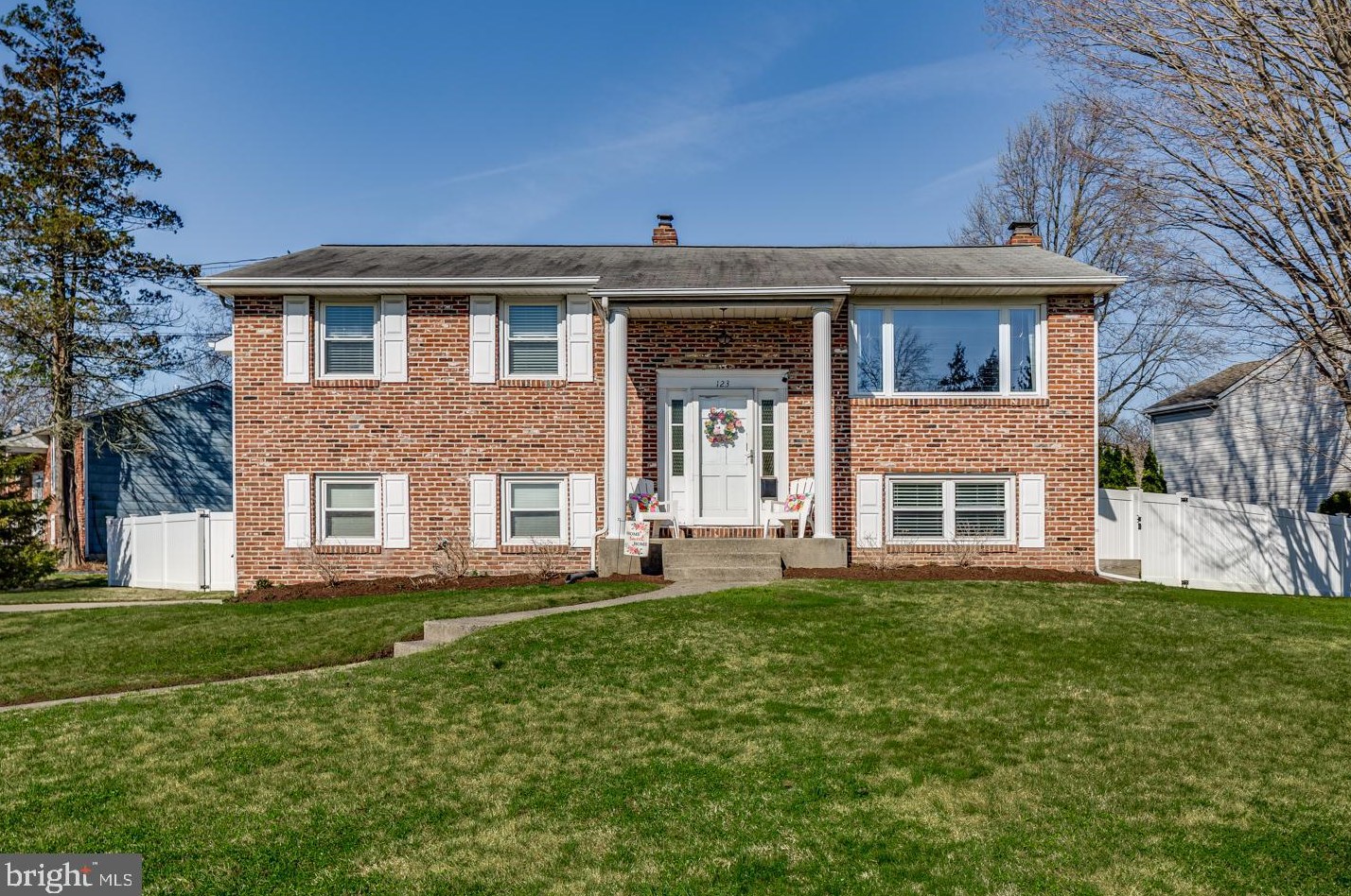 123 Glenbrook Dr, Mount Laurel, NJ 08054-1027