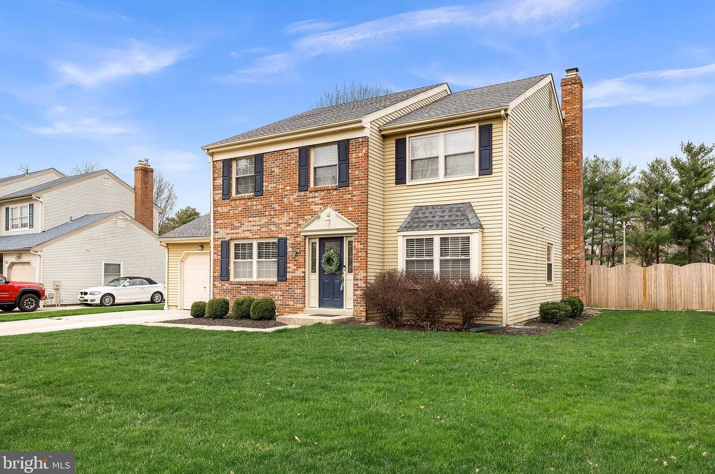 21 Devonshire Rd, Mount Laurel, NJ 08054-1905