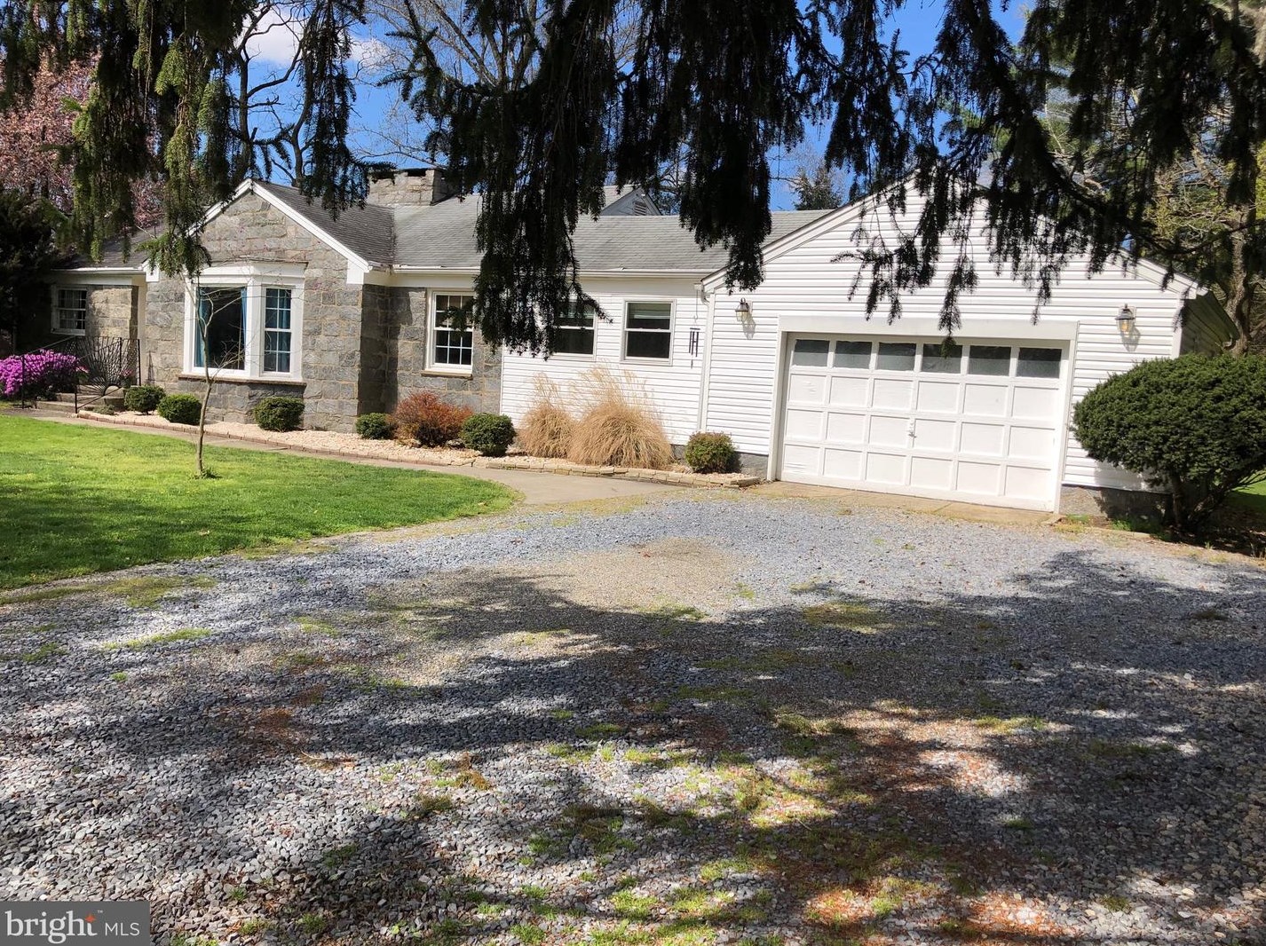 4305 Bridgeboro Rd, Moorestown, NJ 08057