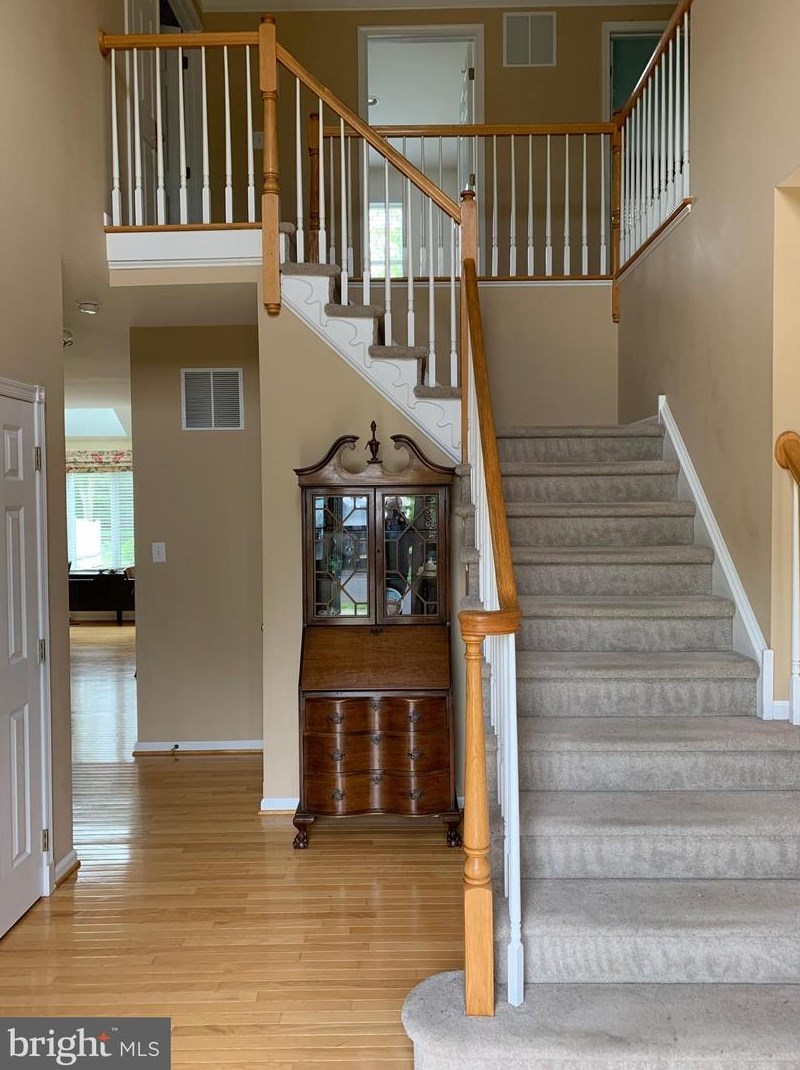 48 Brooks Rd, Moorestown, NJ 08057-3858