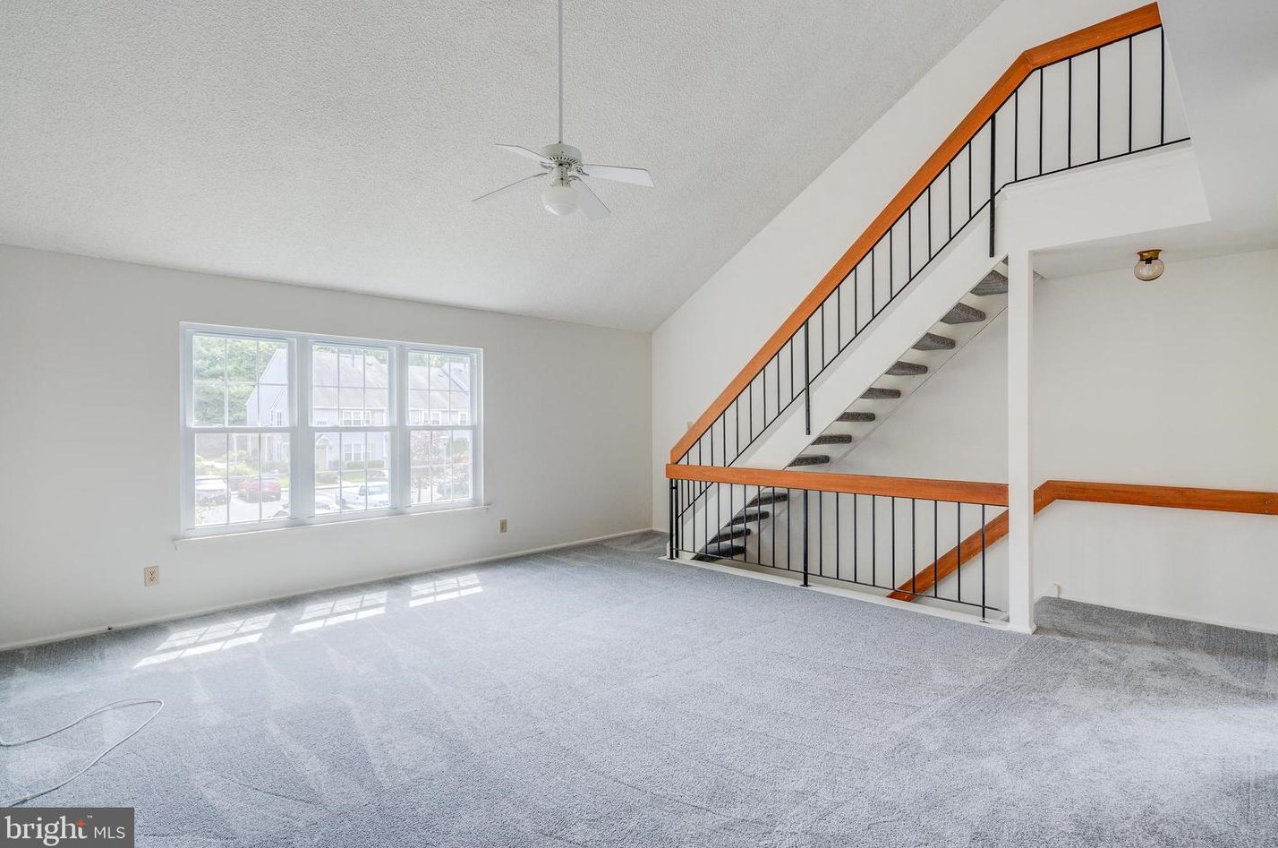 2502 Heatherstone Ct, Mount Laurel, NJ 08054-1878